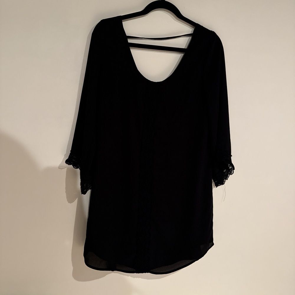 Astr Elegant Black V-Neck Dress 165